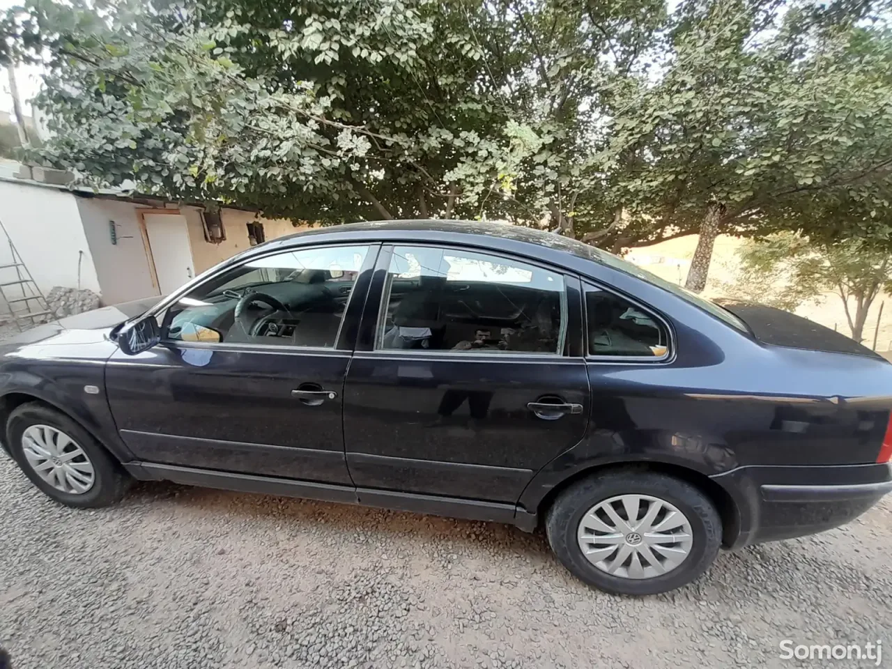 Volkswagen Passat 1997 · 1.6 MT