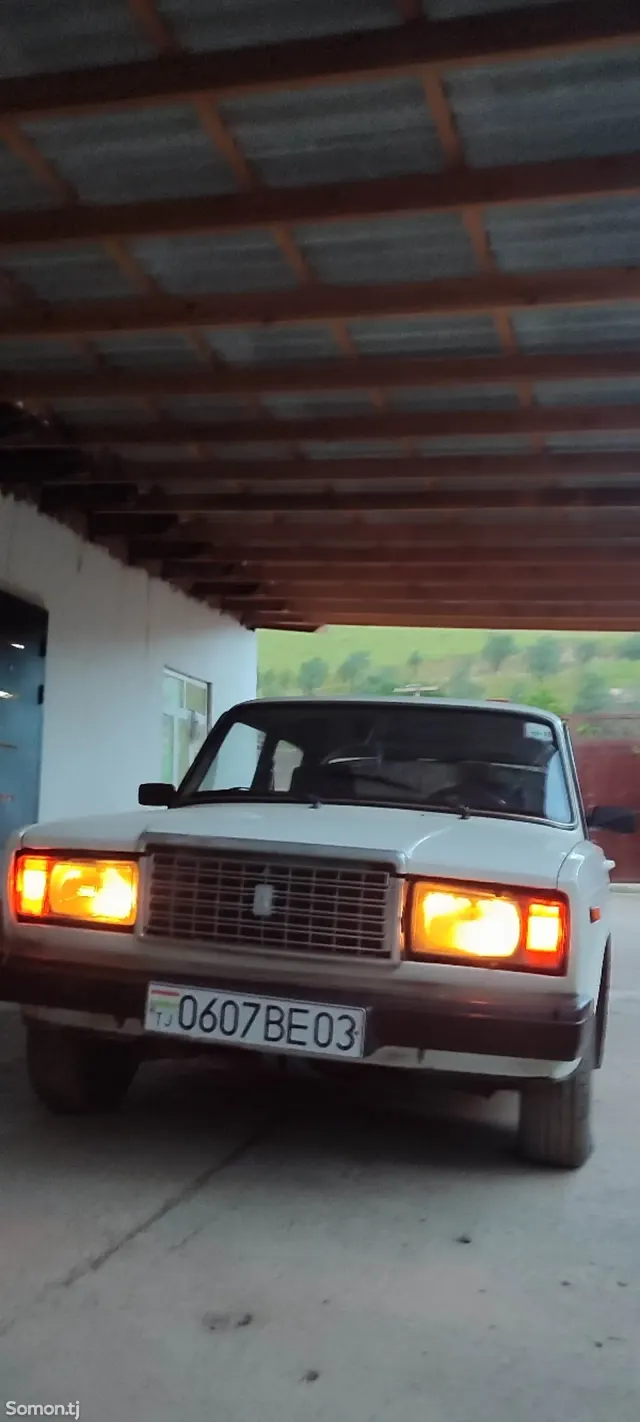 Lada (ВАЗ) 2107 2003 · 0.6 MT