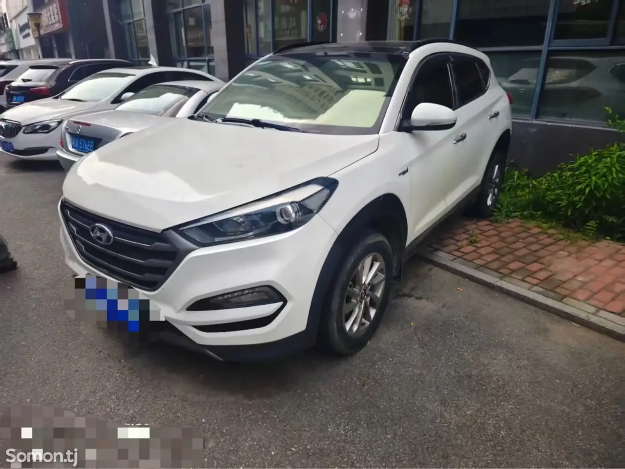 Hyundai Tucson 2015 · 1.6 AT