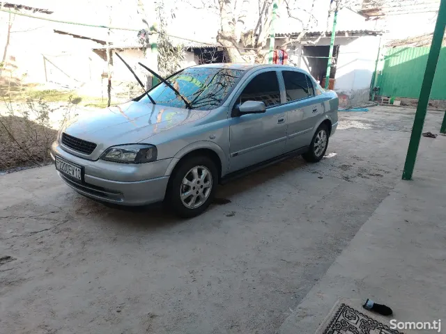 Opel Astra G 2001 · 1.6 MT