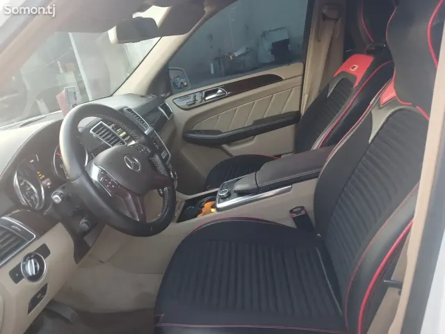 Mercedes-Benz GL class 2015 · 3.5 AT