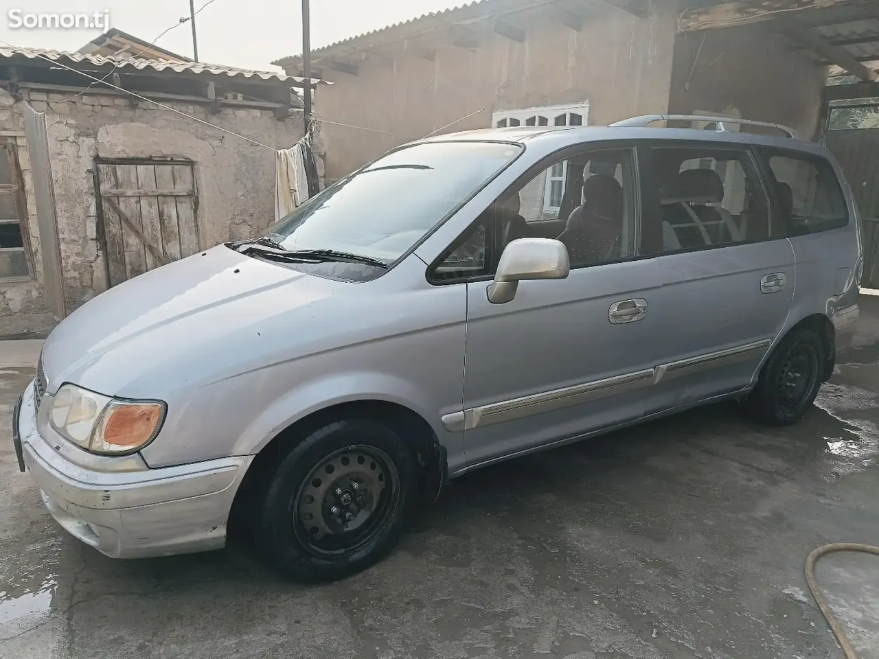 Hyundai Trajet 2002 · 2.0 AT