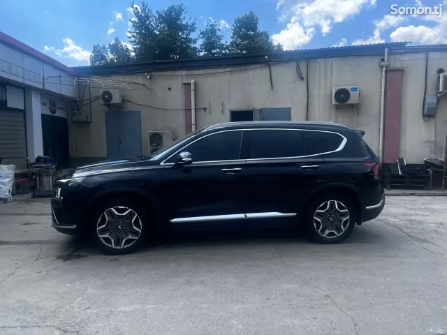 Hyundai Santa Fe 2022 · 2.5 AT