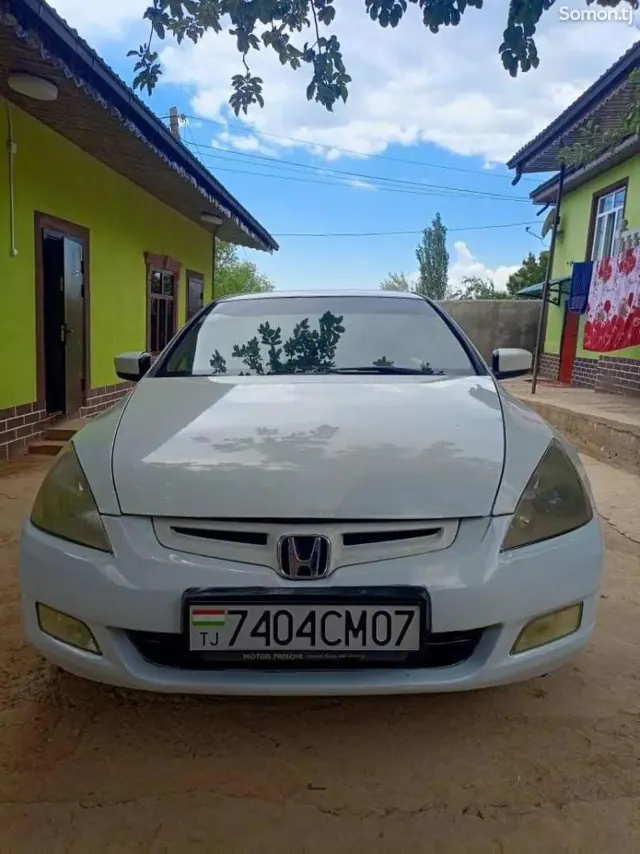 Honda Accord 2005 · 2.4 AT