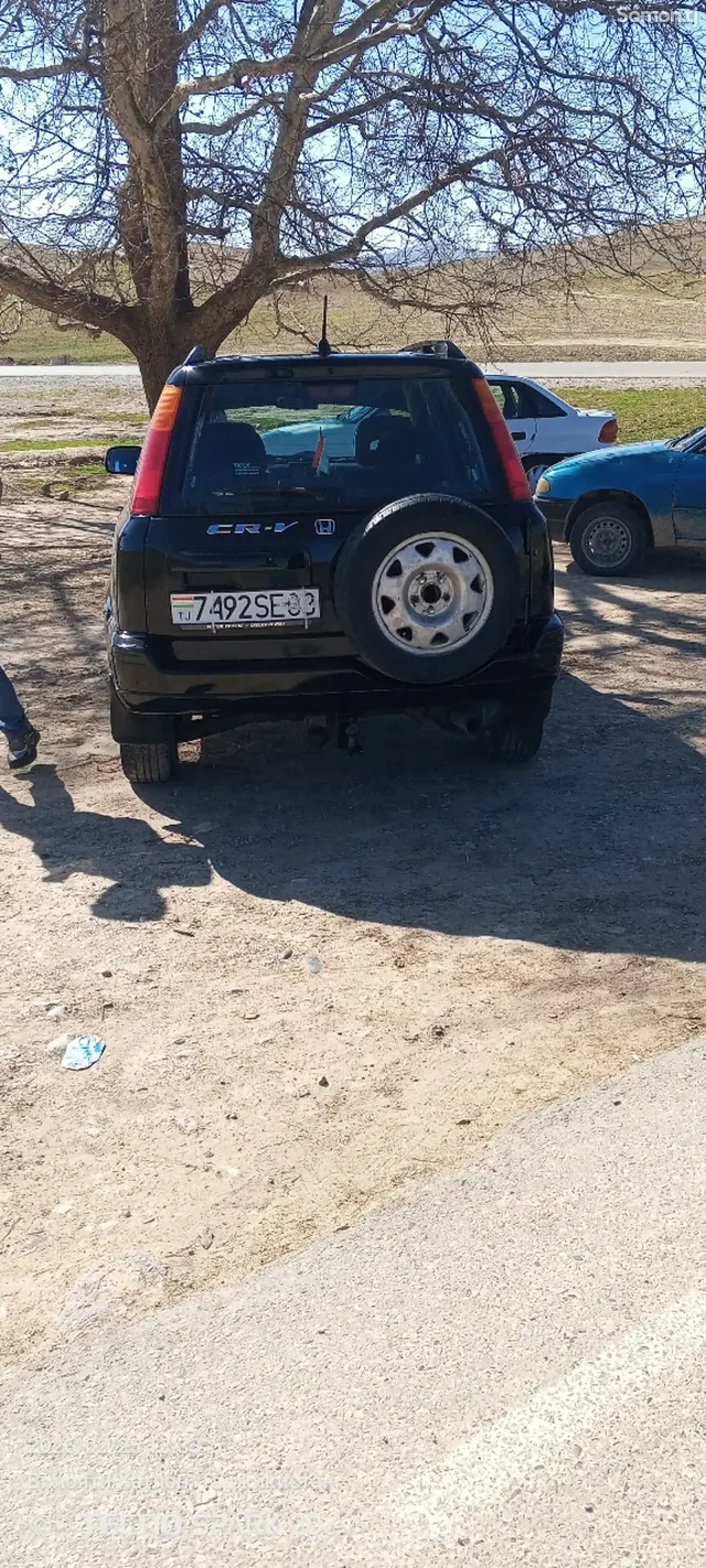 Honda CR-V 2000 · 2.0 MT