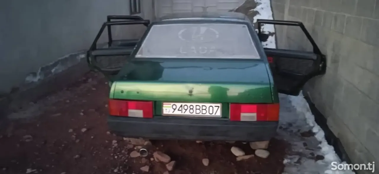 Lada (ВАЗ) 21099 2001 · MT