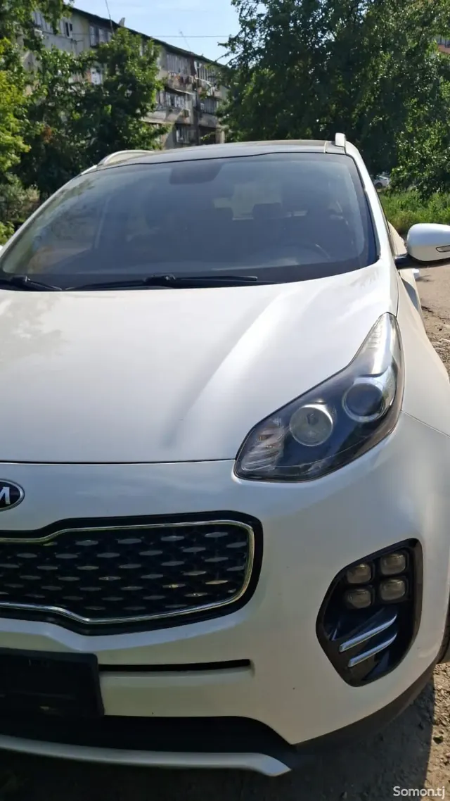 Kia K5 2016 · 1.6 AT