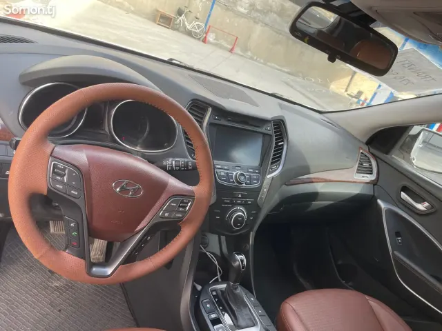 Hyundai Santa Fe 2015 · 2.2 AT