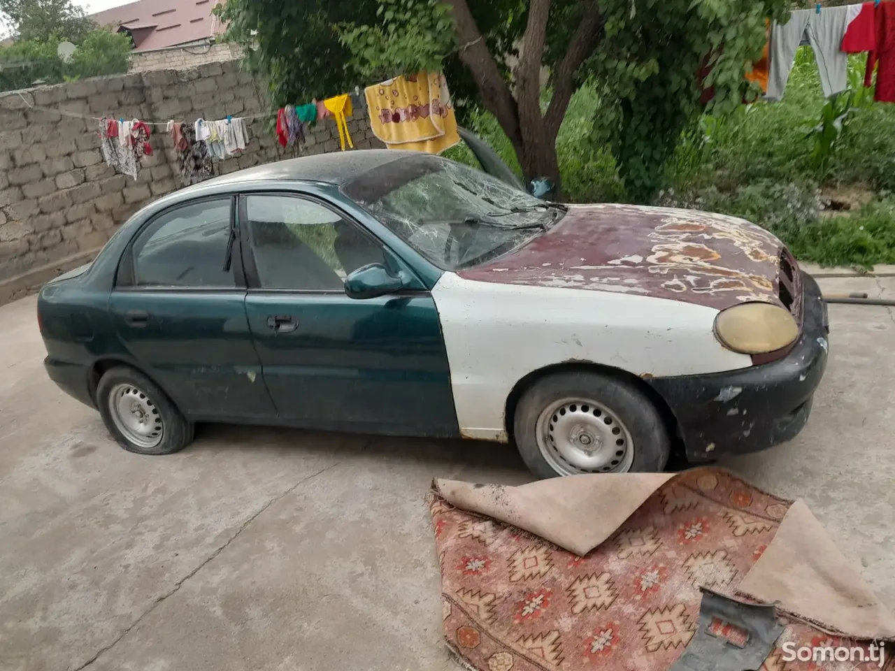 Daewoo Lanos 1994 · 1.6 MT
