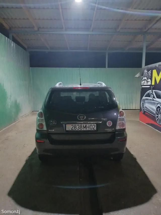Toyota Corolla Verso 2009 · 1.8 MT