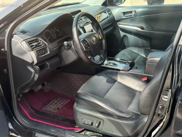 Toyota Camry 2016 · 2.5 AT