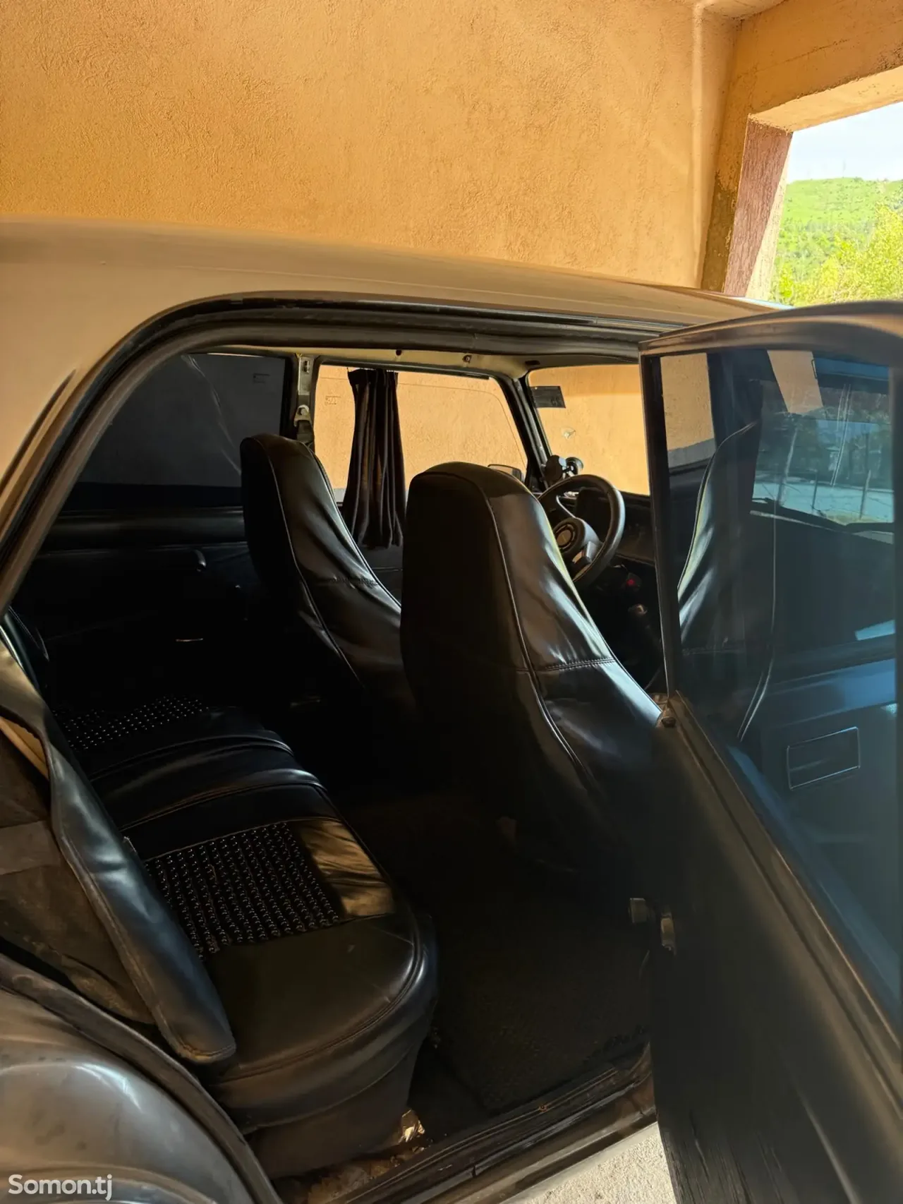 Lada (ВАЗ) 2107 2010 · 1.7 MT
