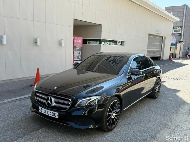 Mercedes-Benz E class 2017 · 3.0 AT
