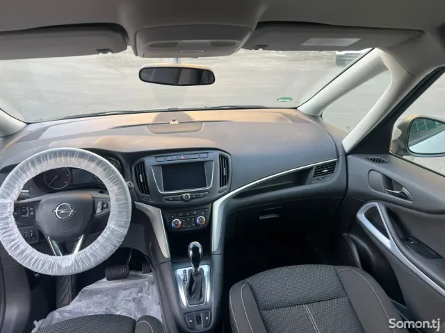 Opel Zafira 2017 · 2.0 AT