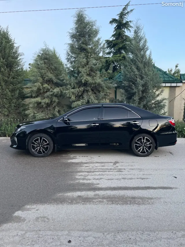 Toyota Camry 2016 · 2.5 AT