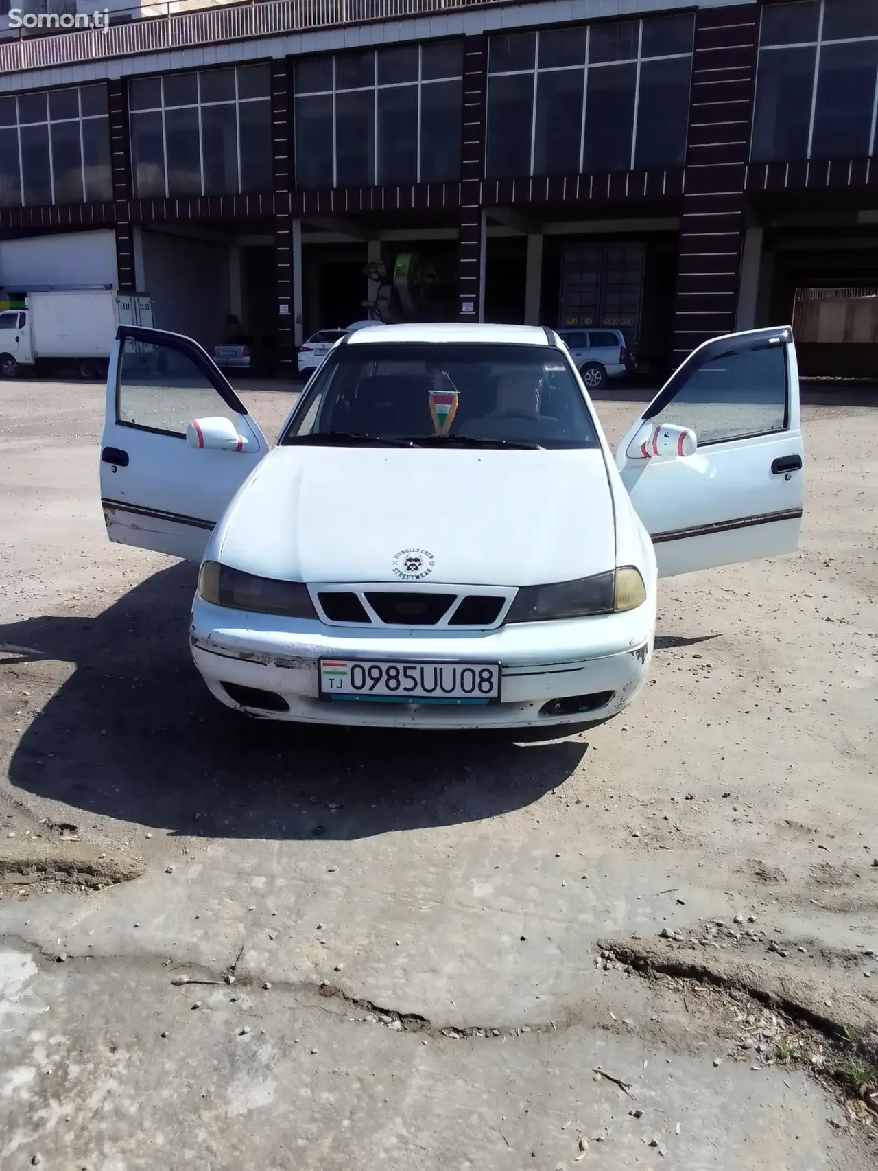 Daewoo Nexia 1995 · 1.5 MT