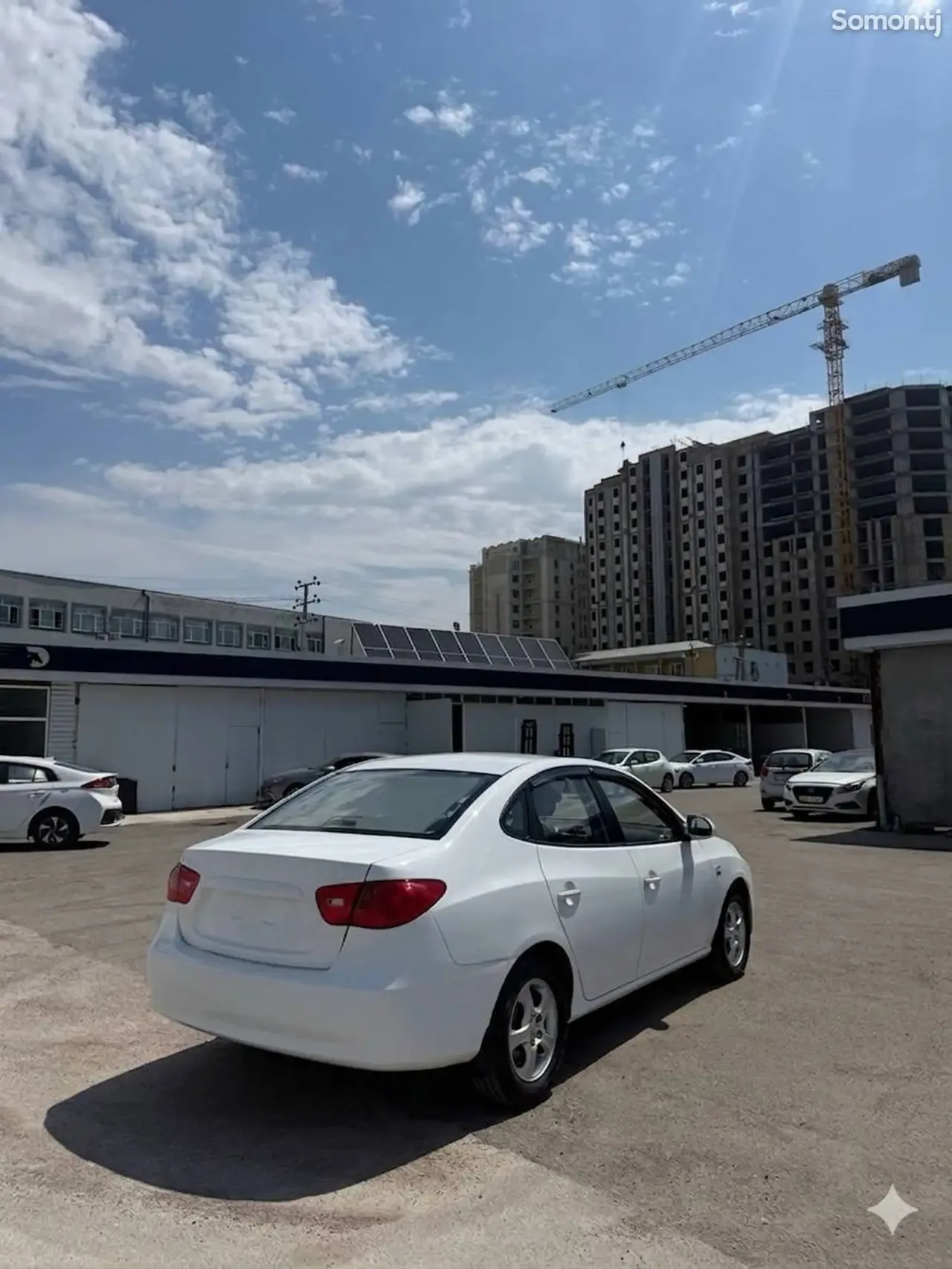 Hyundai Avante 2009 · 1.6 AT