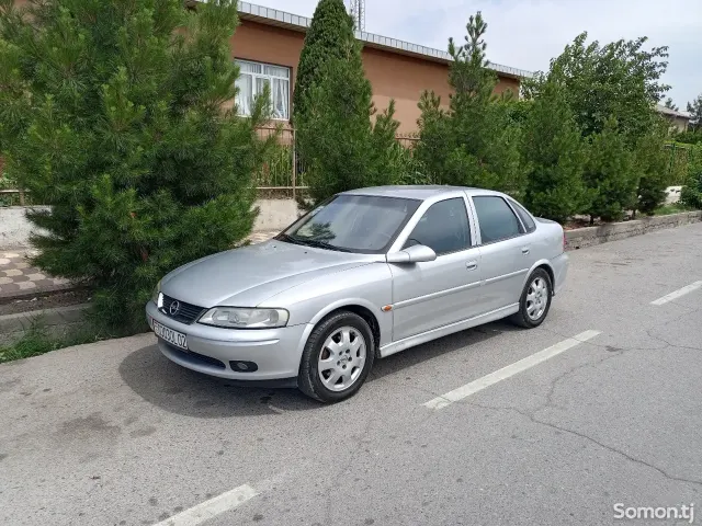 Opel Vectra B 2000 · 1.8 AT