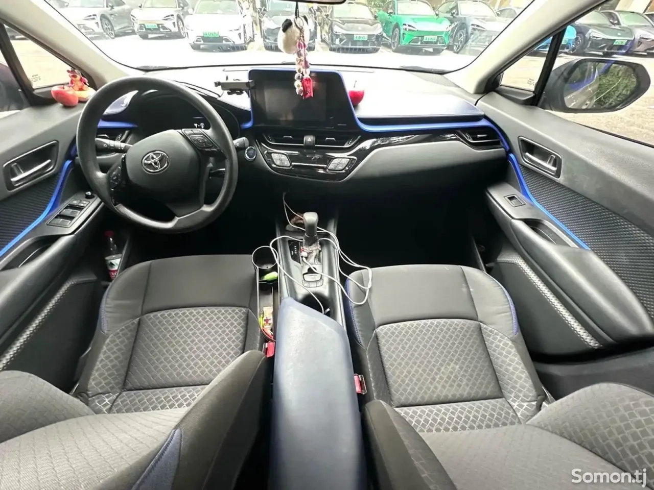 Toyota C-HR 2023 · 2.0 AT