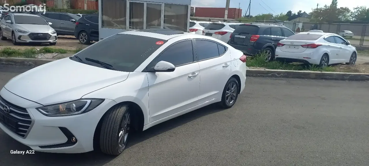 Hyundai Accent 2015 · 1.7 AT