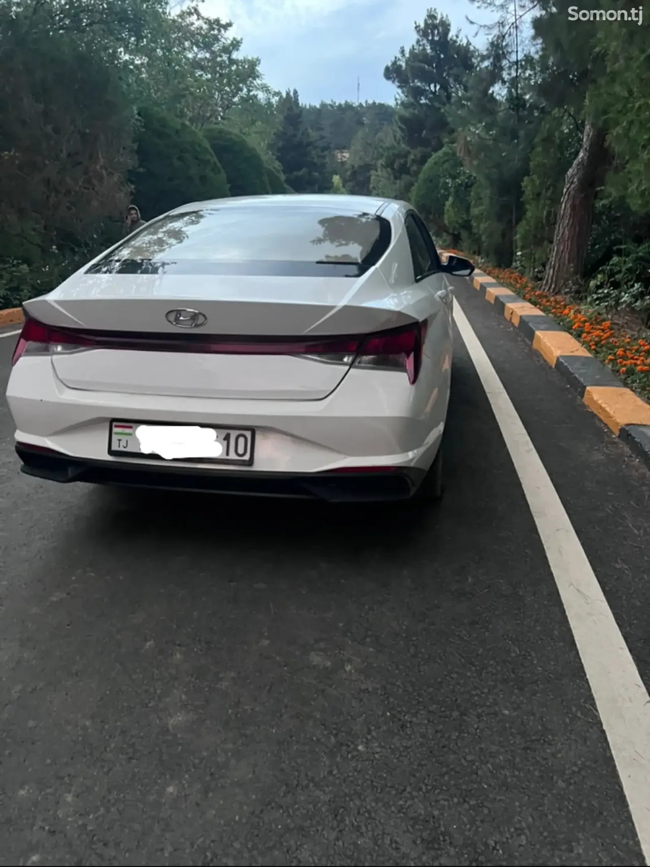 Hyundai Elantra 2022 · 1.6 AT