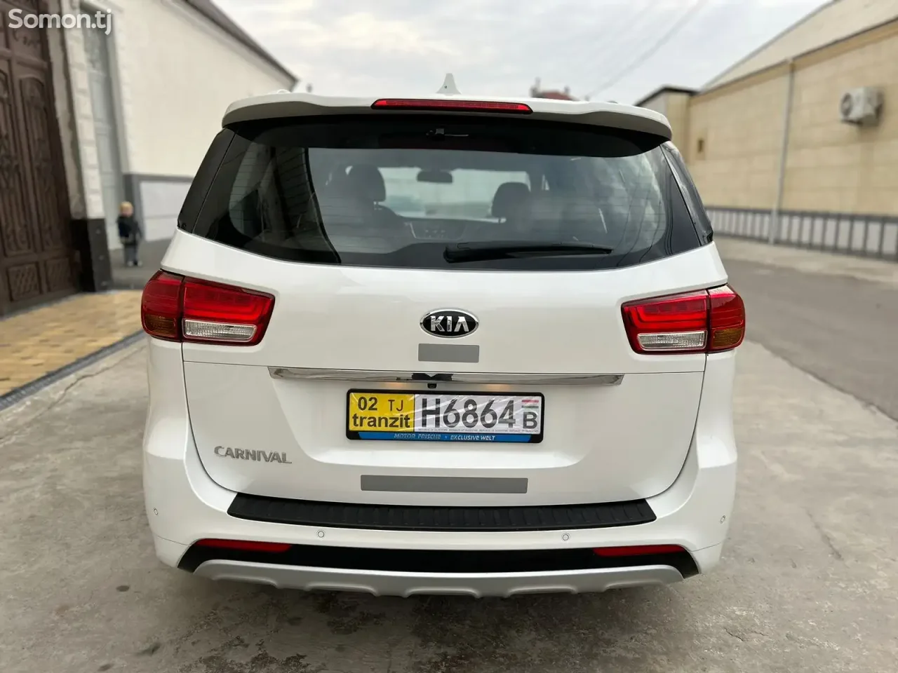 Kia Carnival 2014 · 2.0 AT