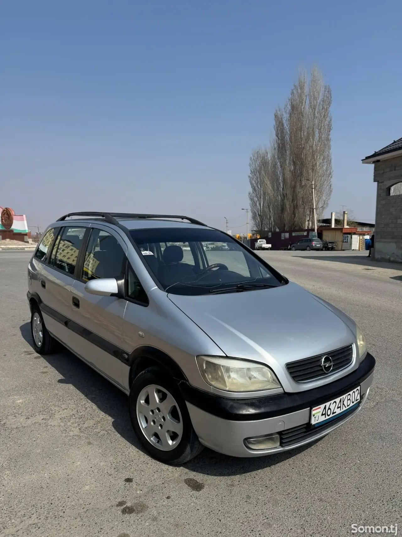 Opel Zafira 2001 · 1.6 MT