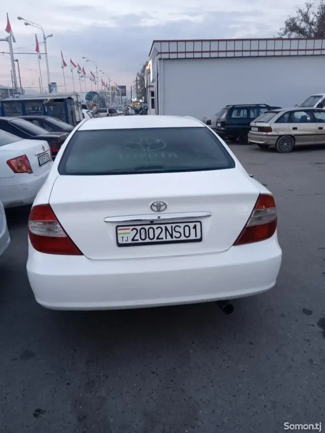 Toyota Camry 2004 · 3.0 AT