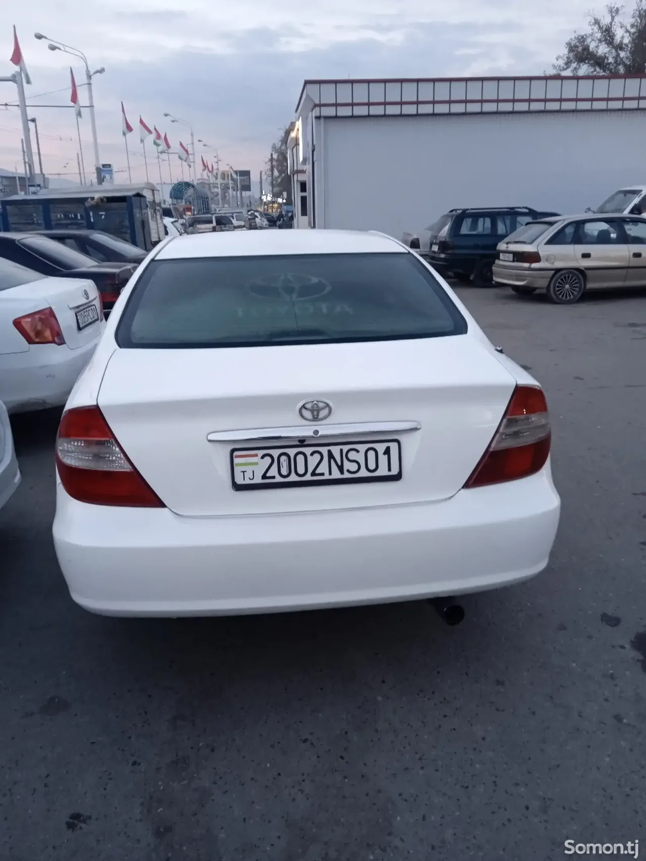 Toyota Camry 2004 · 3.0 AT