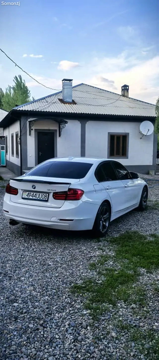 BMW 3 series 2012 · 2.0 AT