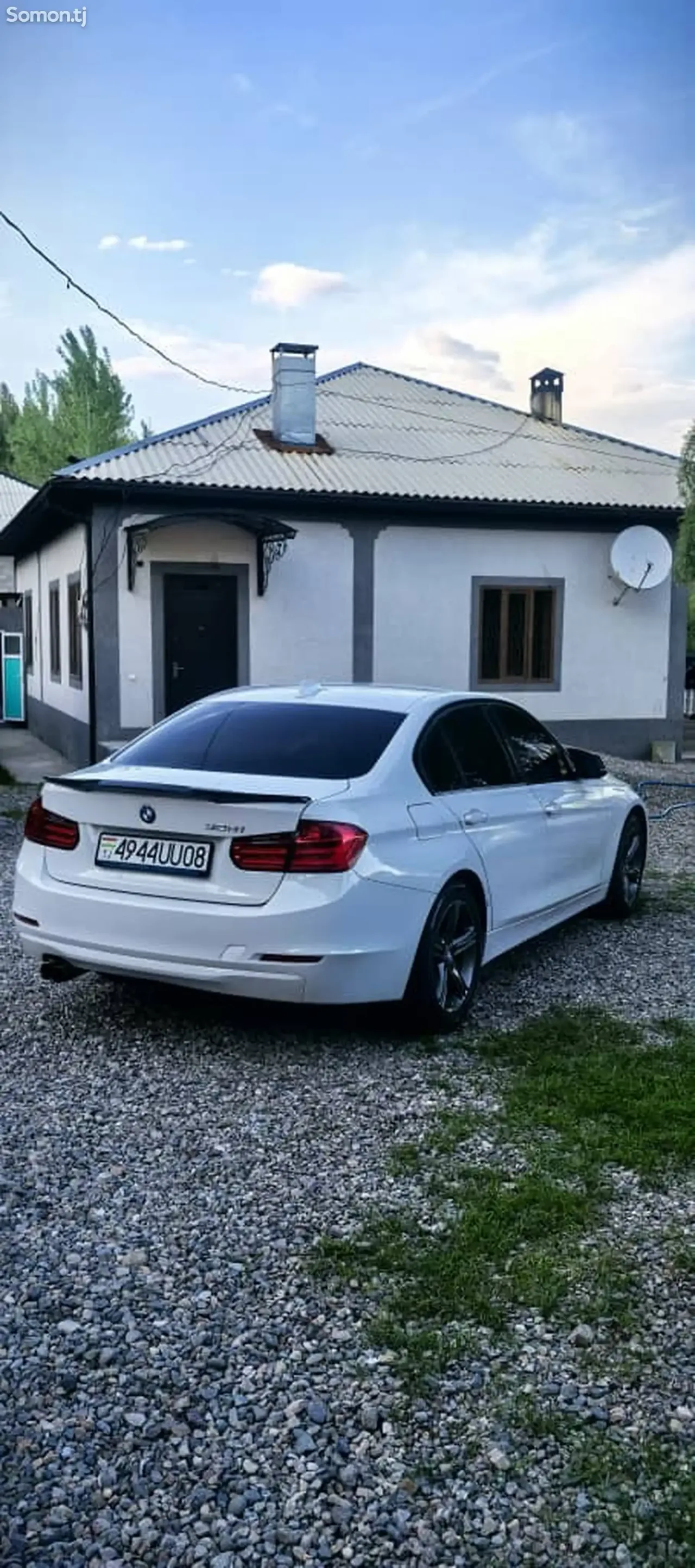 BMW 3 series 2012 · 2.0 AT