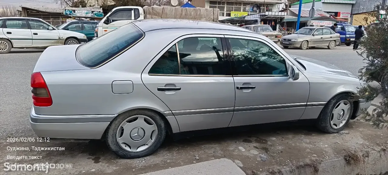 Mercedes-Benz C class 1995 · 1.8 MT