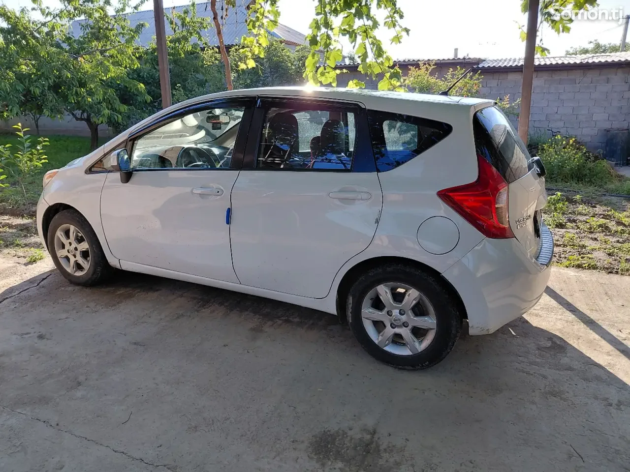 Nissan Versa 2015 · 1.6 AT