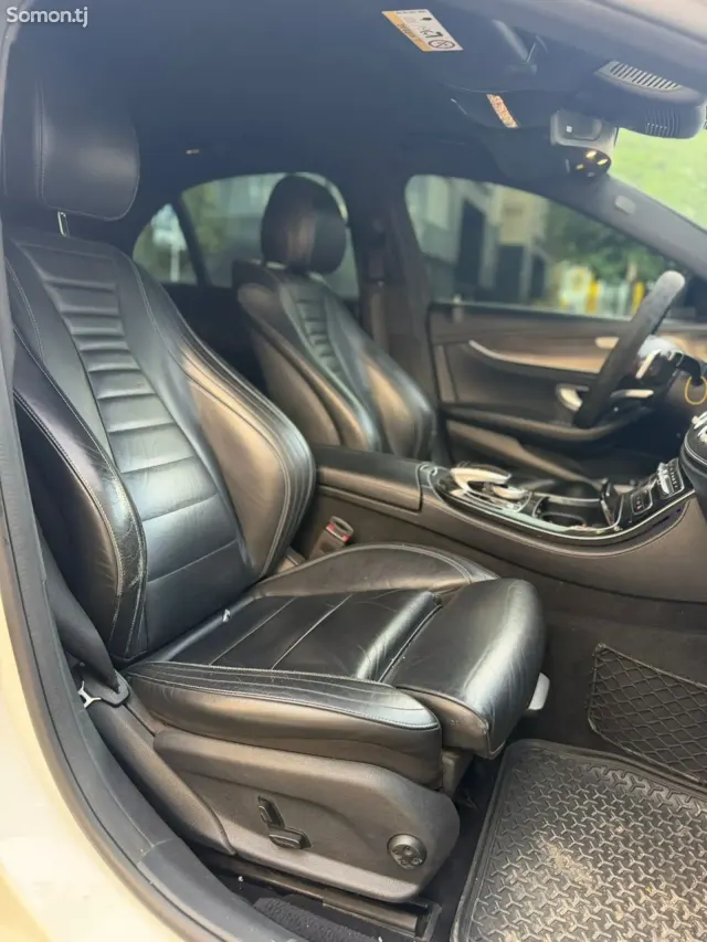 Mercedes-Benz E class 2018 · 2.2 AT