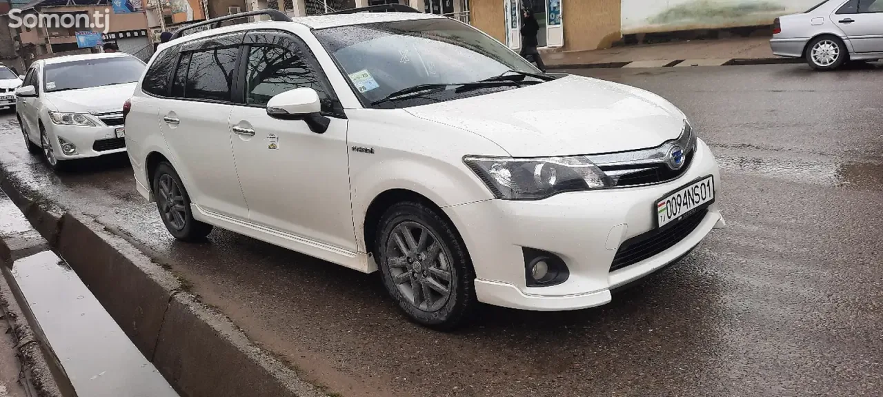 Toyota Fielder 2014 · 1.5 AT