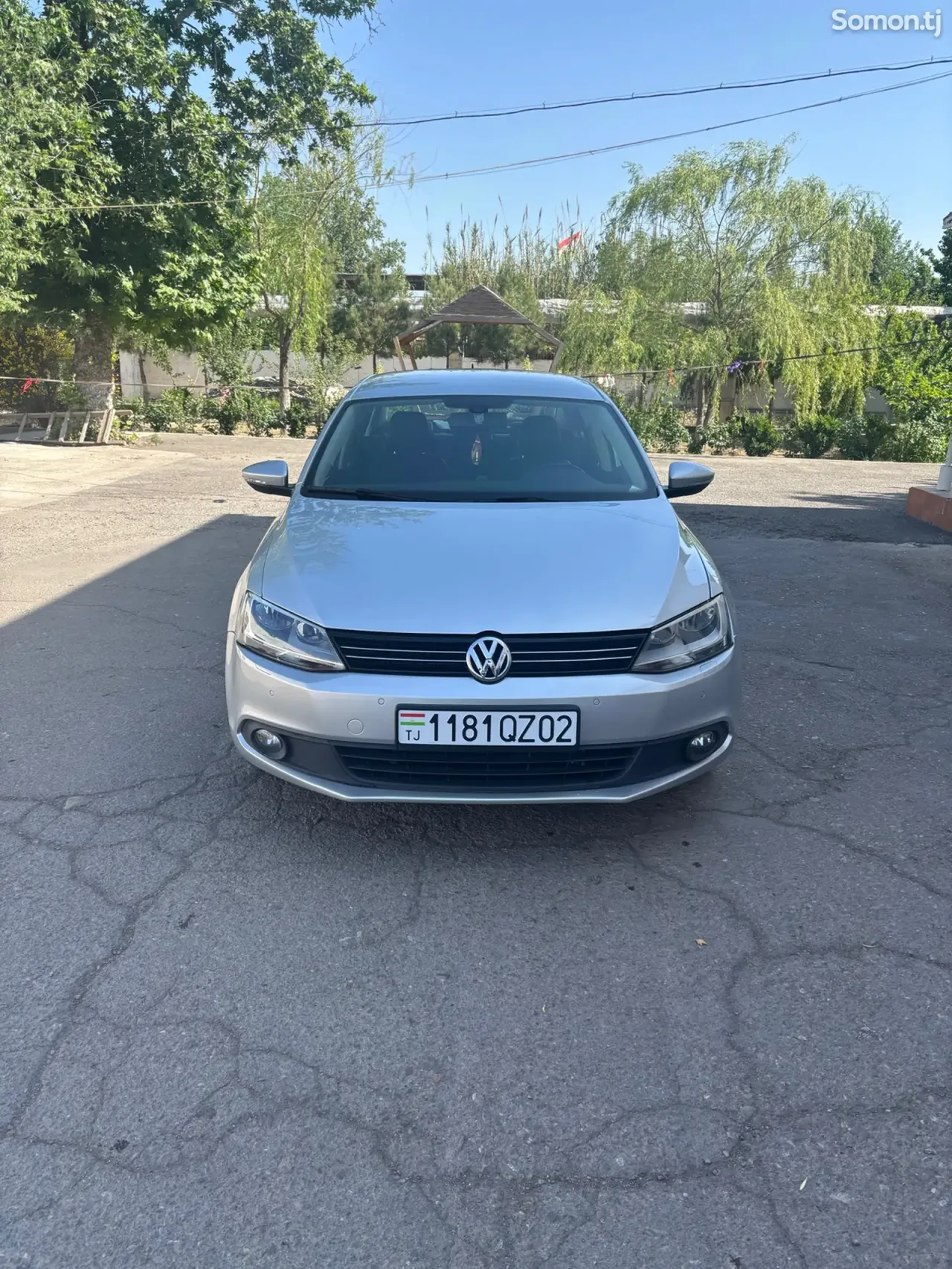 Volkswagen Jetta 2012 · 1.6 AT