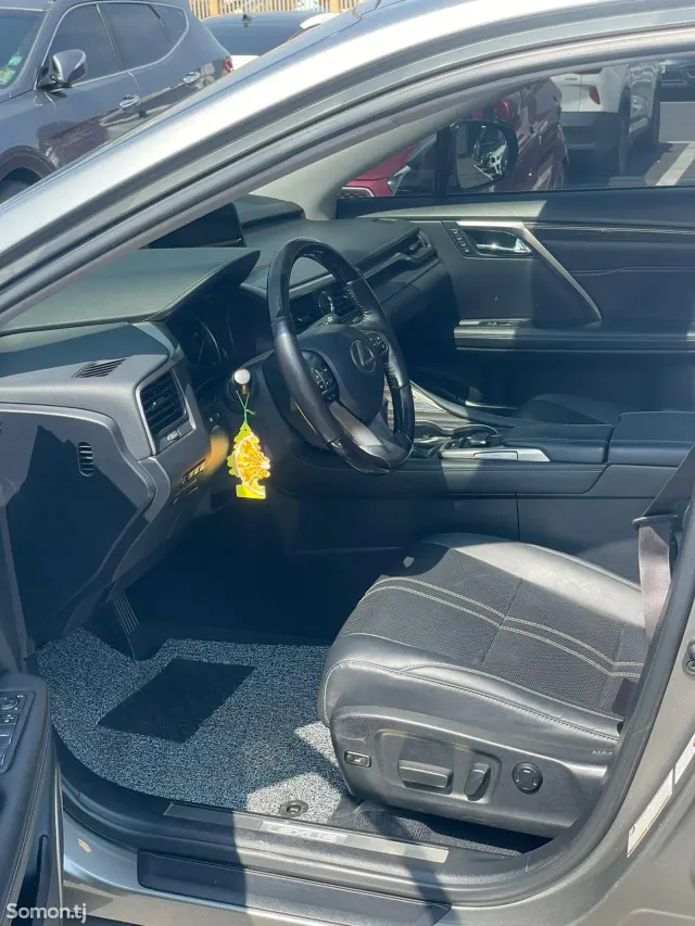 Lexus RX series 2018 · 4.5 AT