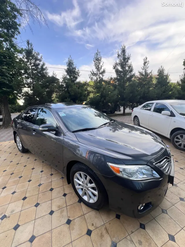 Toyota Camry 2011 · 2.5 AT