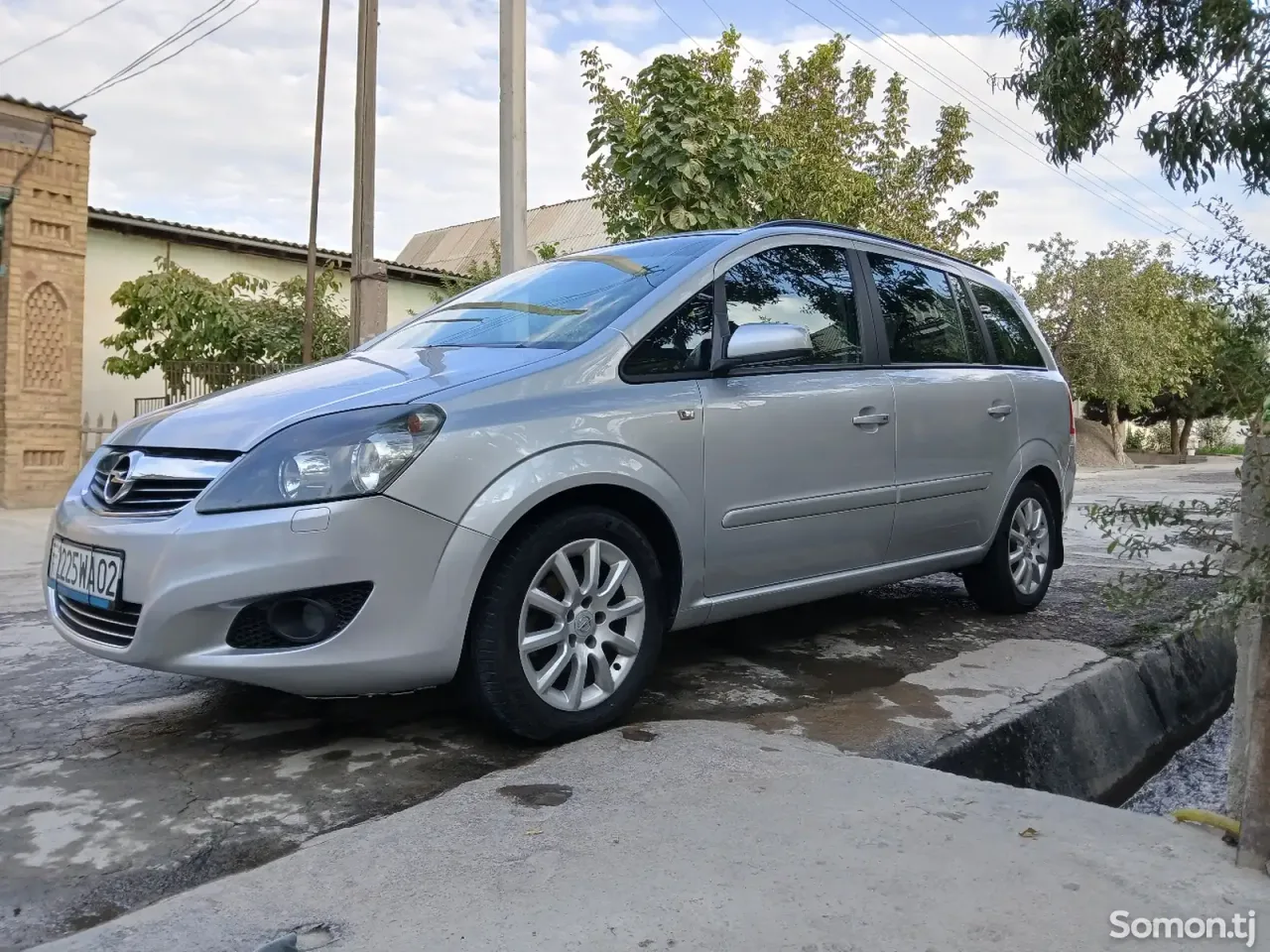 Opel Zafira 2008 · 1.8 MT