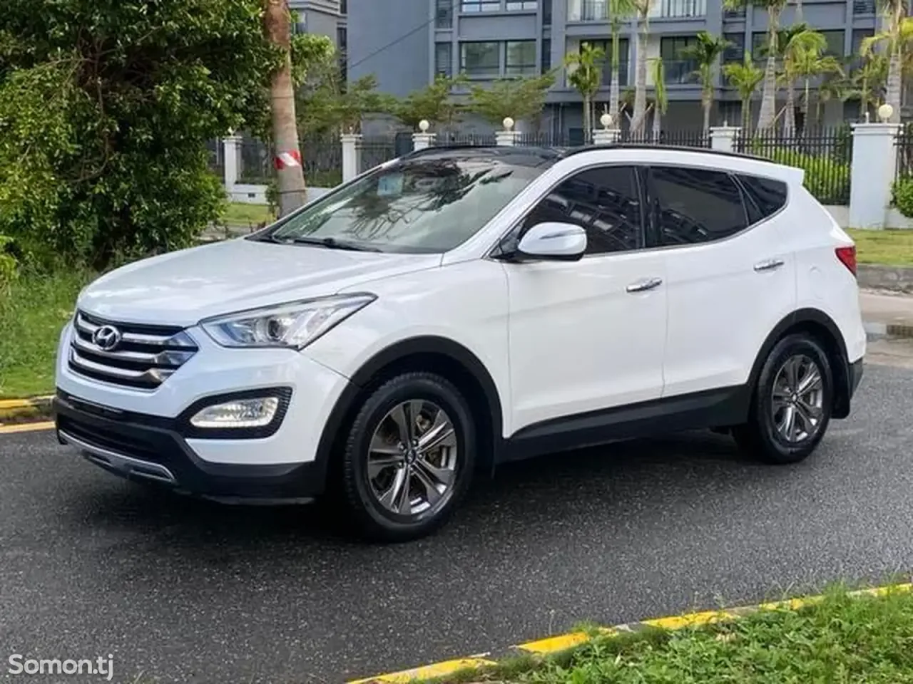 Hyundai Santa Fe 2015 · 2.4 AT