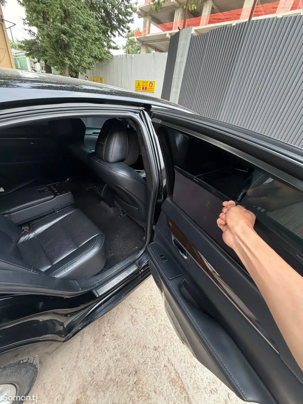 Lexus ES series 2014 · 3.0 AT