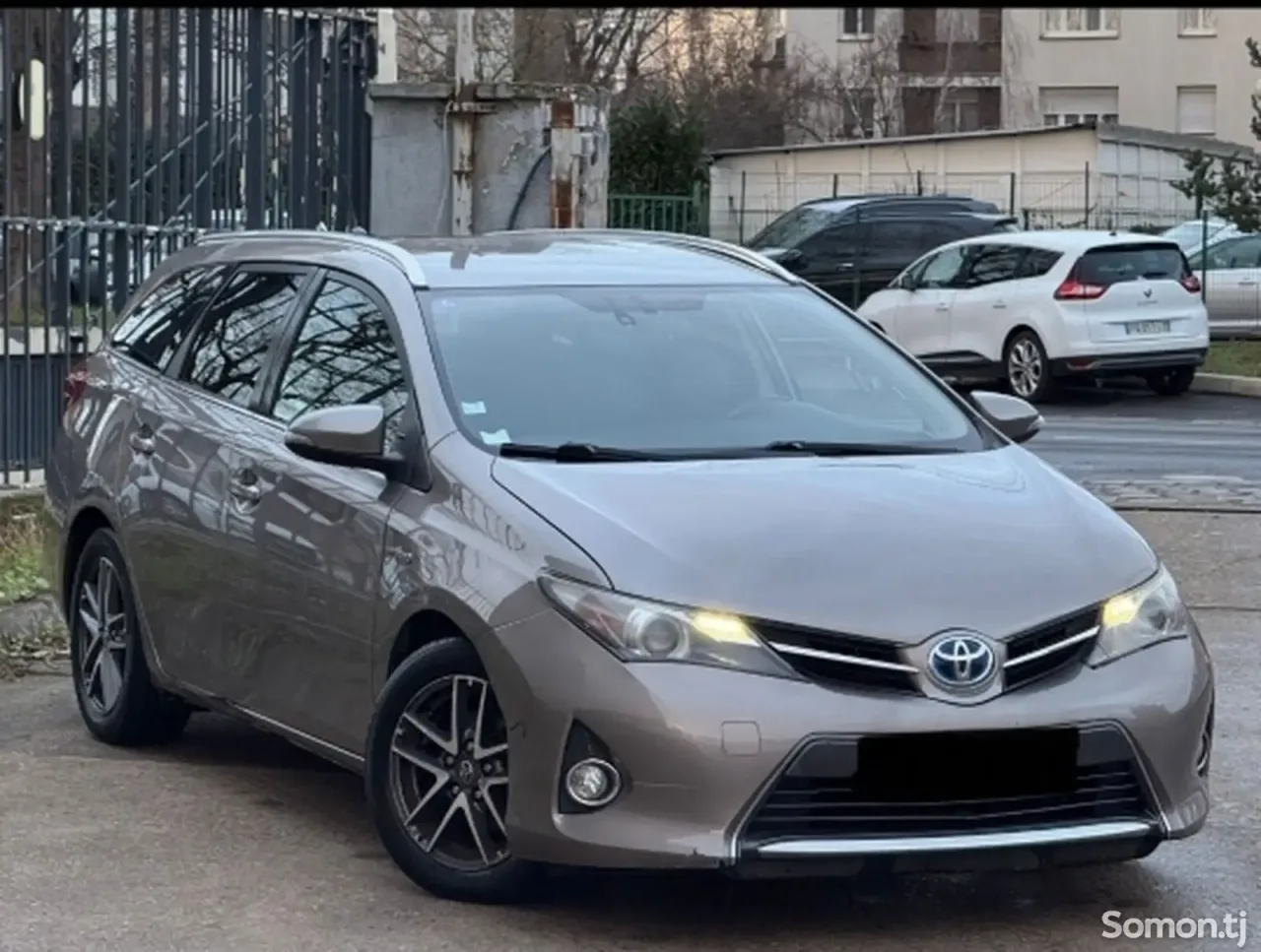 Toyota Auris 2014 · 1.8 AT