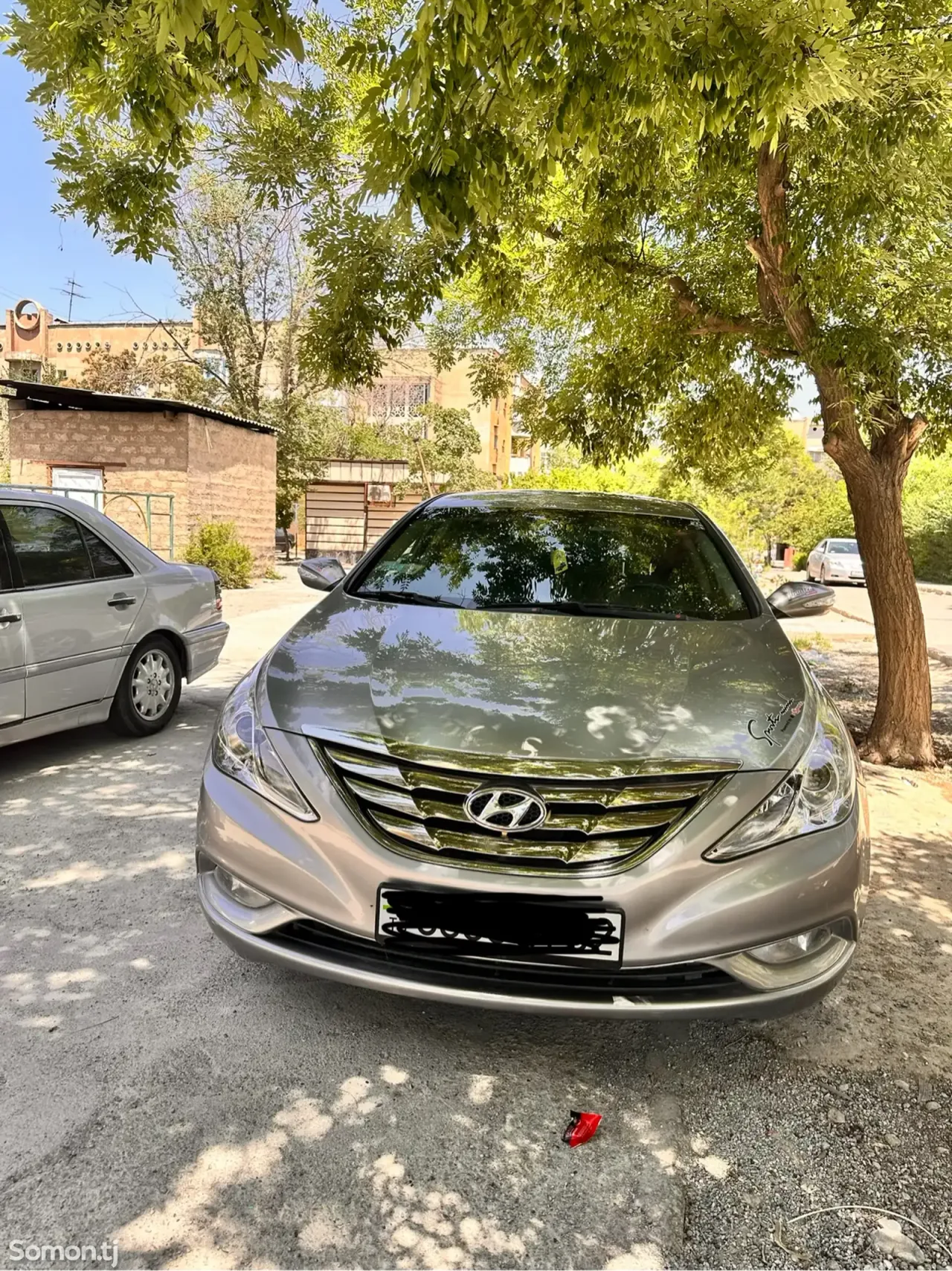 Hyundai Elantra 2010 · 2.0 AT