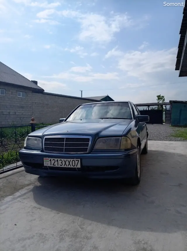 Mercedes-Benz C class 1996 · 2.0 MT