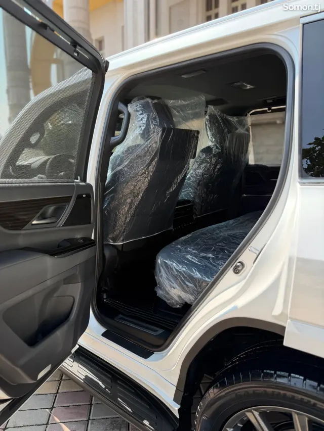 Lexus LX series 2024 · 5.0 AT