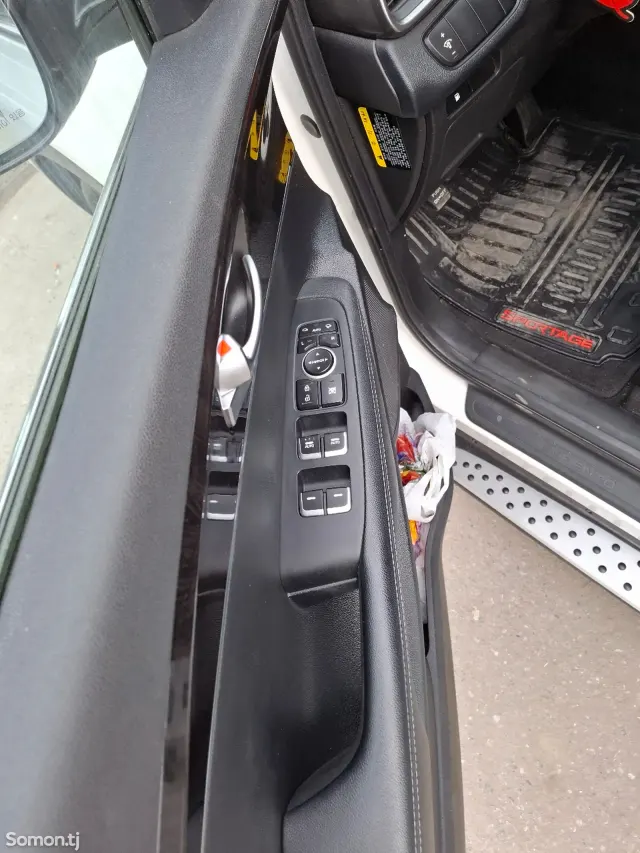 Kia Sorento 2016 · 2.0 AT