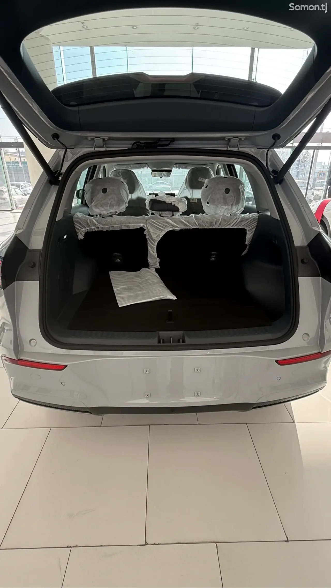 Geely Galaxy E5 2025 · AT