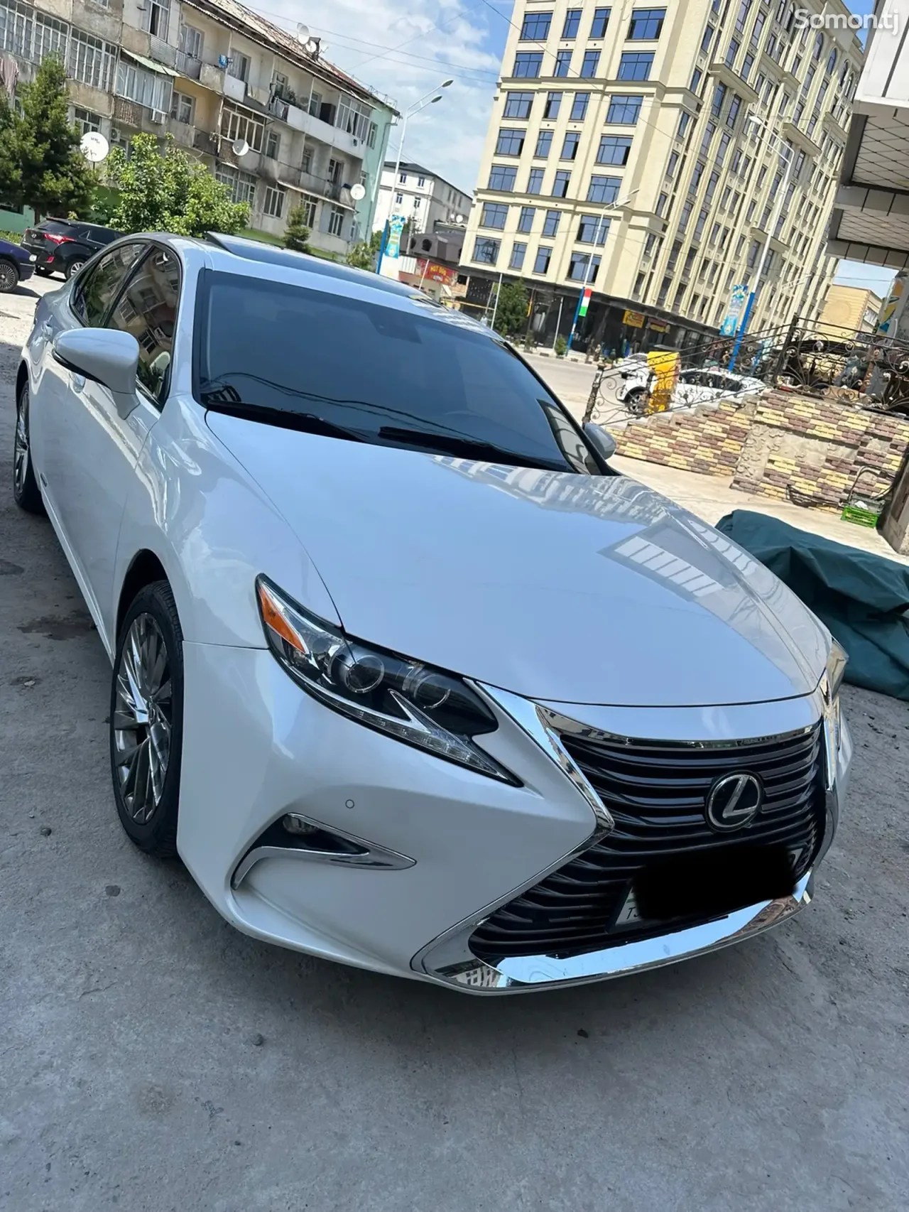 Lexus ES series 2016 · 3.0 AT