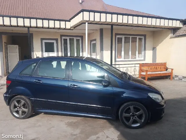 Mercedes-Benz B class 2007 · 1.7 AT