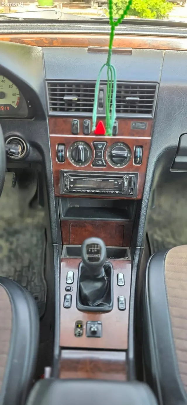 Mercedes-Benz C class 1998 · 1.8 MT